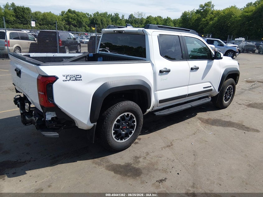 2024 TOYOTA TACOMA auction photo 4