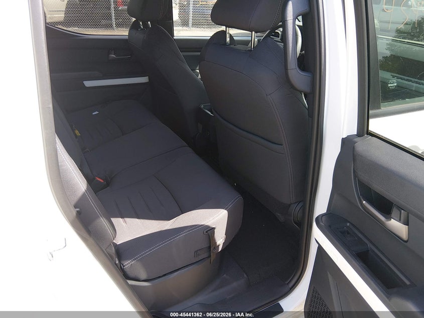 2024 TOYOTA TACOMA auction photo 8