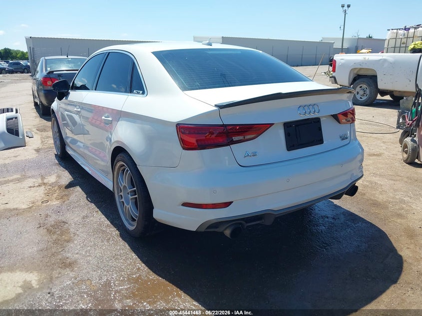 Vin: wauj8gff7h1008391, lot: 45939577, audi a3 premium plus 20173