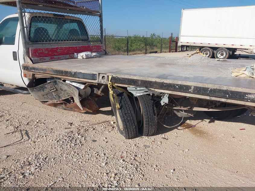 2000 Ford F-550 Lariat/Xl/Xlt VIN: 1FDAF56F5YED98781 Lot: 45441474