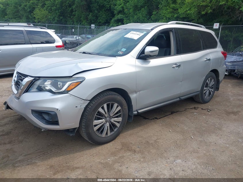 2018 NISSAN PATHFINDER auction photo 2