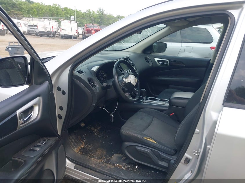 2018 NISSAN PATHFINDER auction photo 5