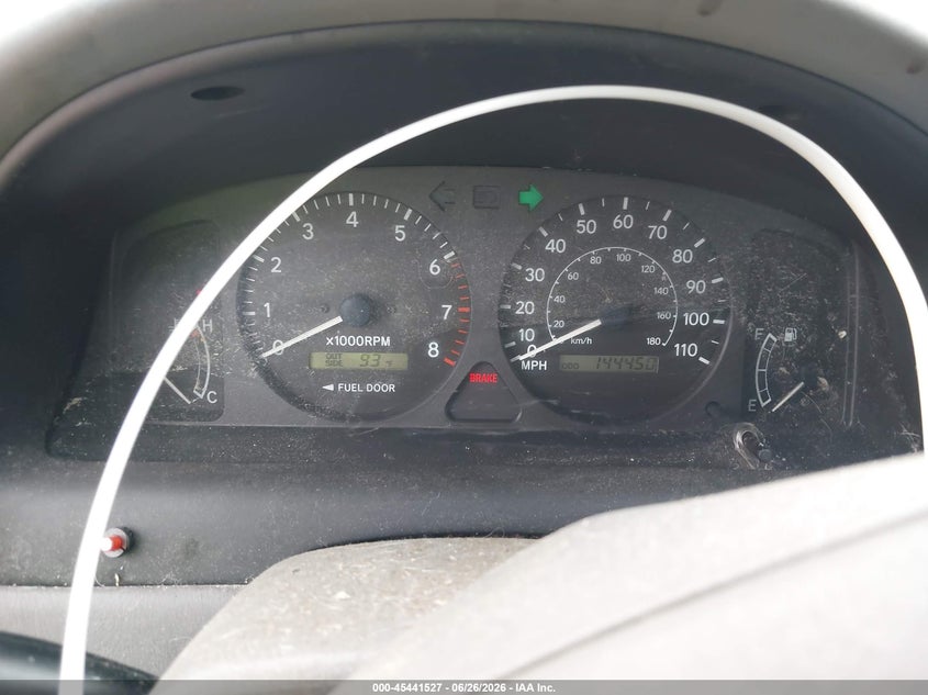 2001 TOYOTA COROLLA auction photo 7