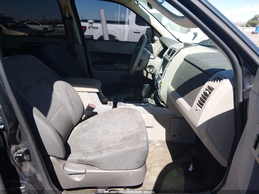 2009 FORD ESCAPE auction photo 5