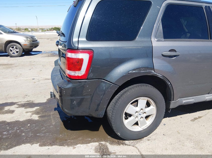 2009 FORD ESCAPE auction photo 6