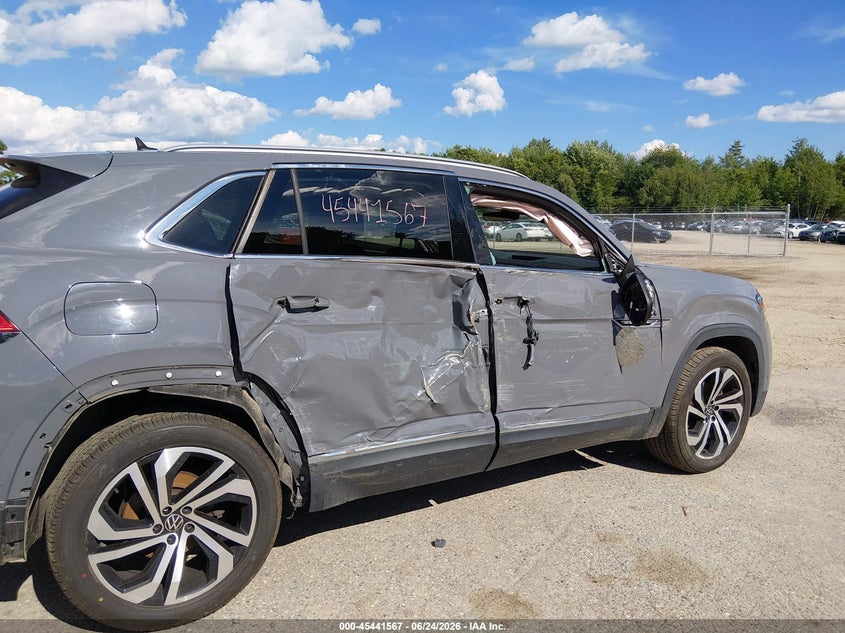 2021 Volkswagen Atlas Cross Sport 2.0T Sel Premium VIN: 1V2TC2CA4MC215517 Lot: 45441567