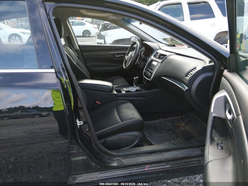 2018 NISSAN ALTIMA auction photo 5