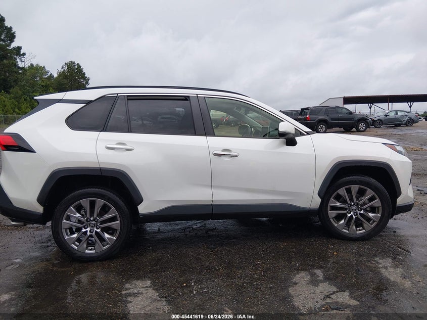 2022 TOYOTA RAV4 LIMITED — Фото 13