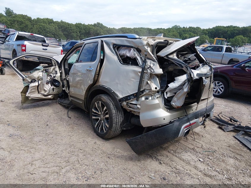 Vin: 1fm5k8ht5hgb06682, lot: 45939730, ford explorer platinum 20173