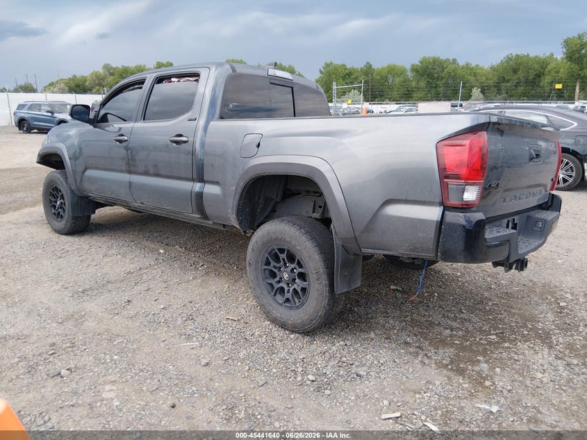 2022 TOYOTA TACOMA auction photo 3