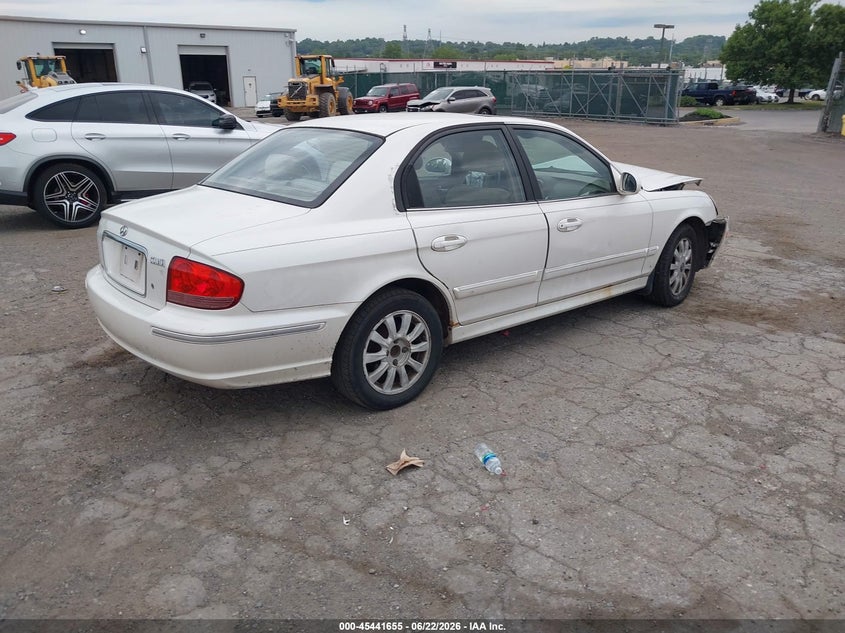 2003 HYUNDAI SONATA auction photo 4