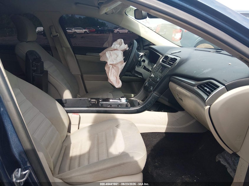 2018 FORD FUSION auction photo 5