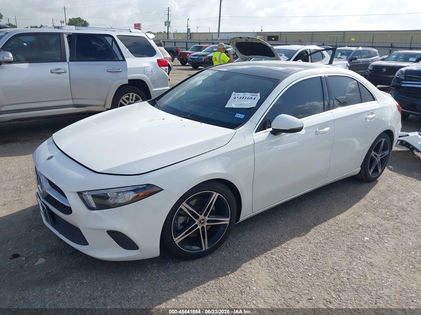 Vin: w1k3g4eb9lj232028, lot: 45939793, mercedes-benz a 220 20202