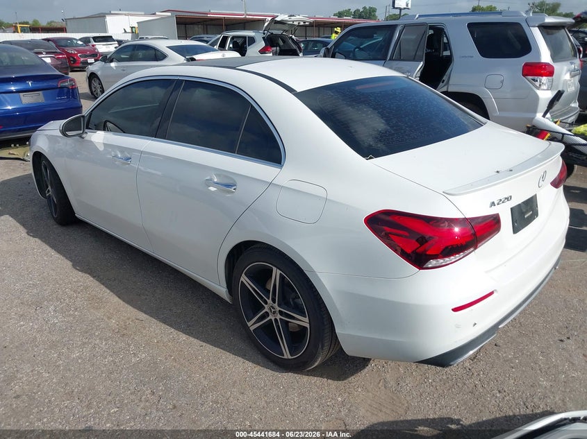 Vin: w1k3g4eb9lj232028, lot: 45939793, mercedes-benz a 220 20203