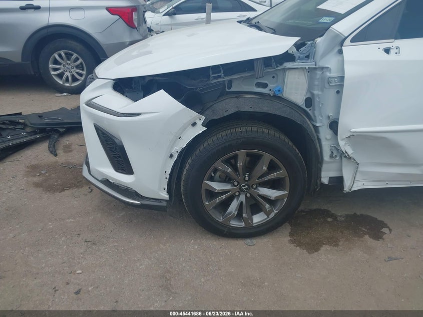 2019 LEXUS NX 300 auction photo 6