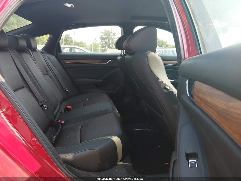 2019 HONDA ACCORD auction photo 8