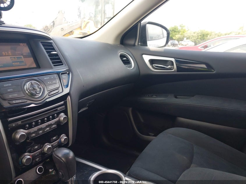 NISSAN PATHFINDER 2013 VIN 5N1AR2MM8DC656644
