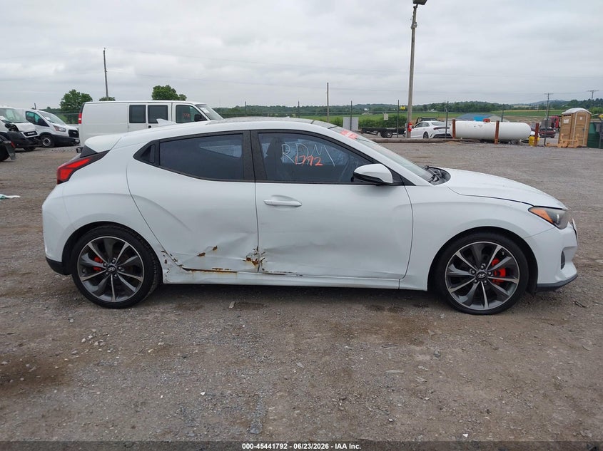 2019 Hyundai Veloster 2.0/2.0 Premium VIN: KMHTG6AF7KU003841 Lot: 45441792