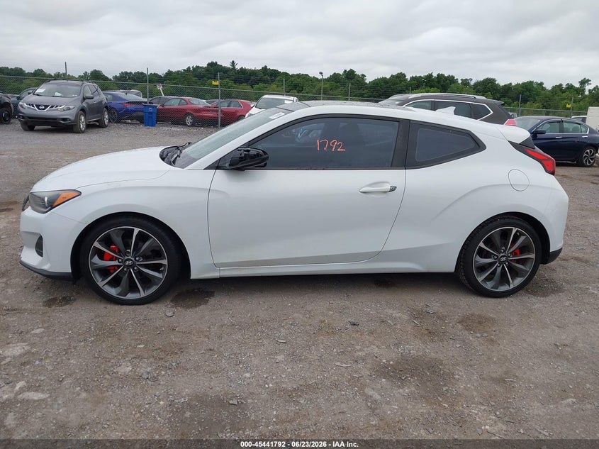 2019 Hyundai Veloster 2.0/2.0 Premium VIN: KMHTG6AF7KU003841 Lot: 45441792