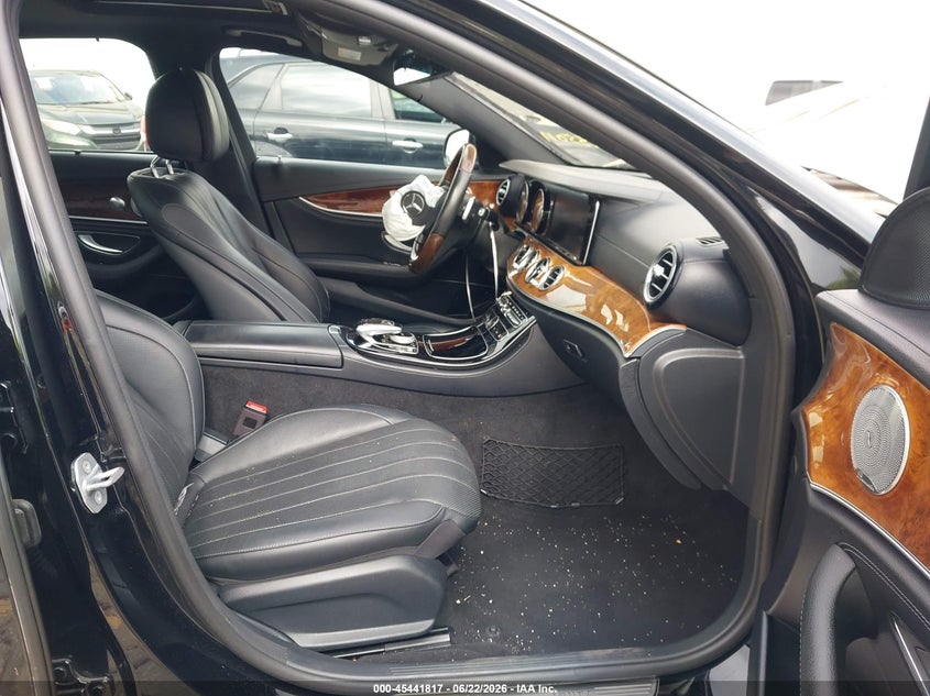 2017 MERCEDES-BENZ E 300 auction photo 5