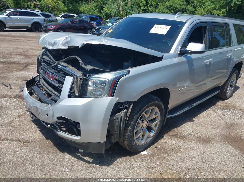 Vin: 1gks2gkc9jr239423, lot: 45939962, gmc yukon xl slt 20182
