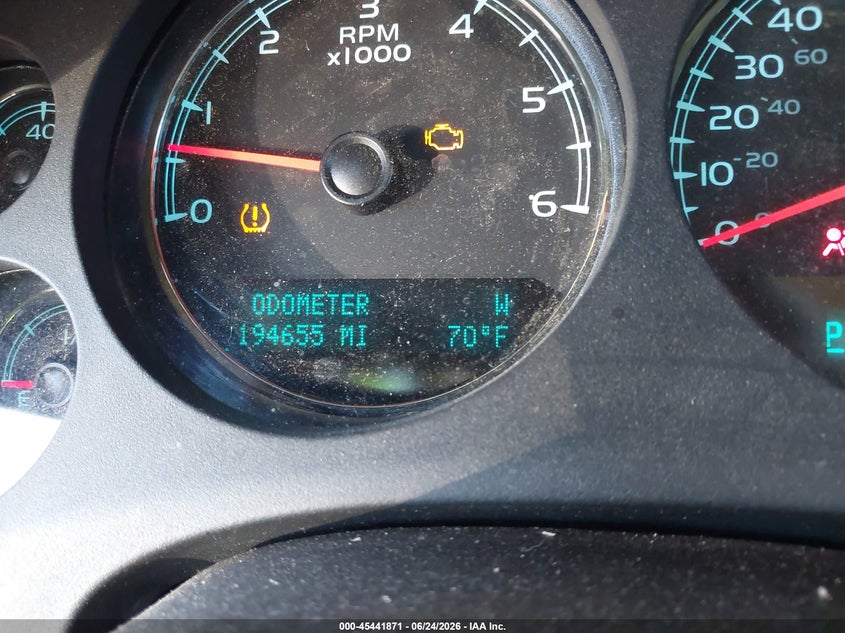 2013 GMC YUKON XL 1500 auction photo 7