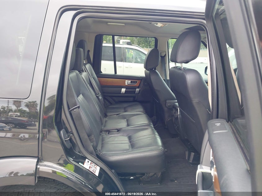 2016 Land Rover Lr4 VIN: SALAG2V6XGA827199 Lot: 45441873