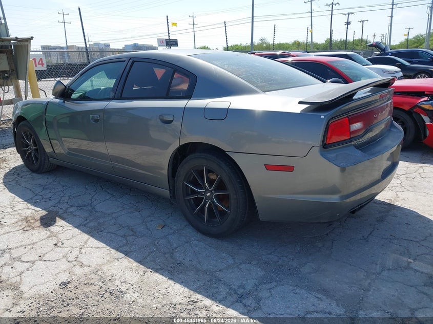 Vin: 2b3cl3cgxbh532242, lot: 45940074, dodge charger 20113