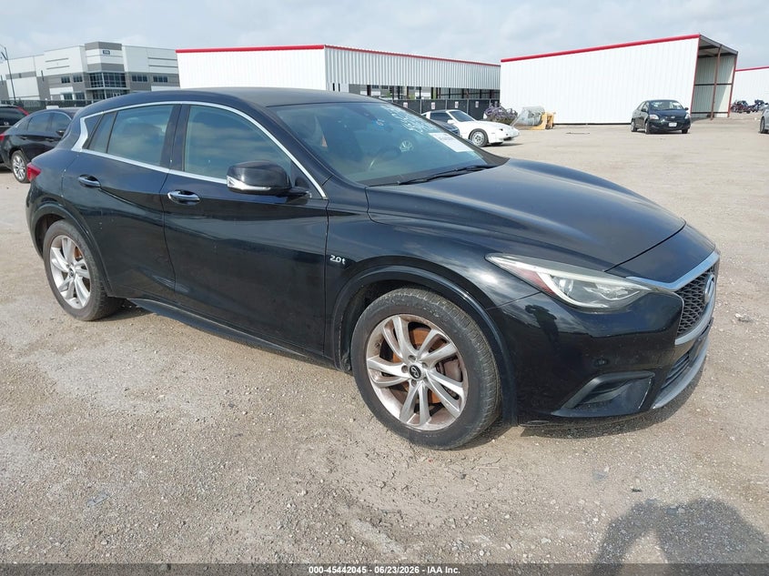 2017 Infiniti Qx30