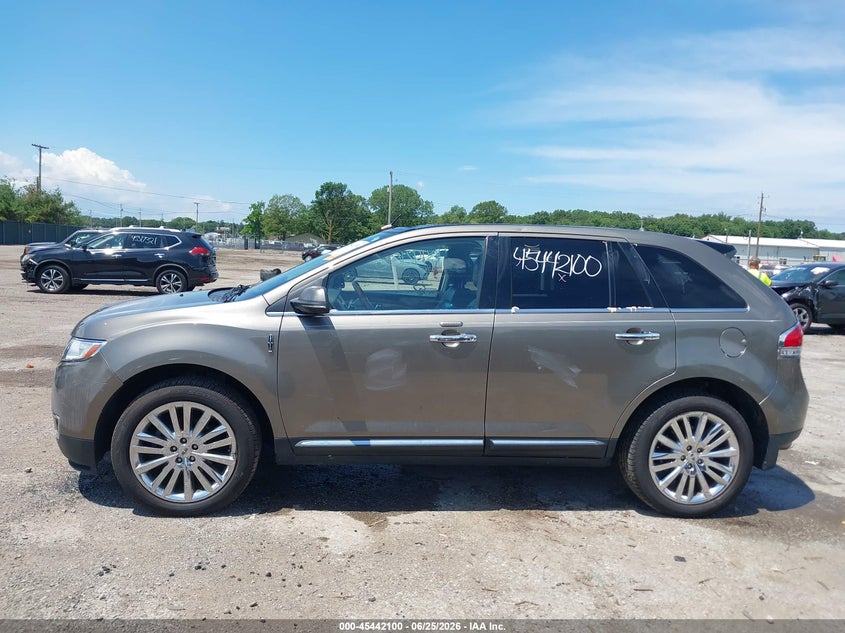 2012 Lincoln Mkx VIN: 2LMDJ8JKXCBL09121 Lot: 45442100