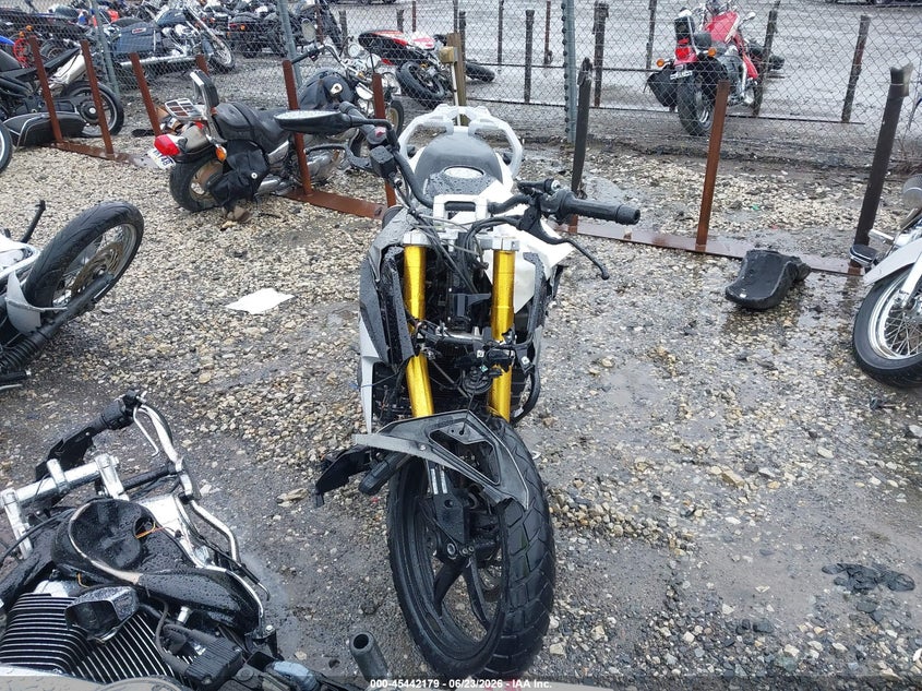2019 BMW G310 auction photo 5