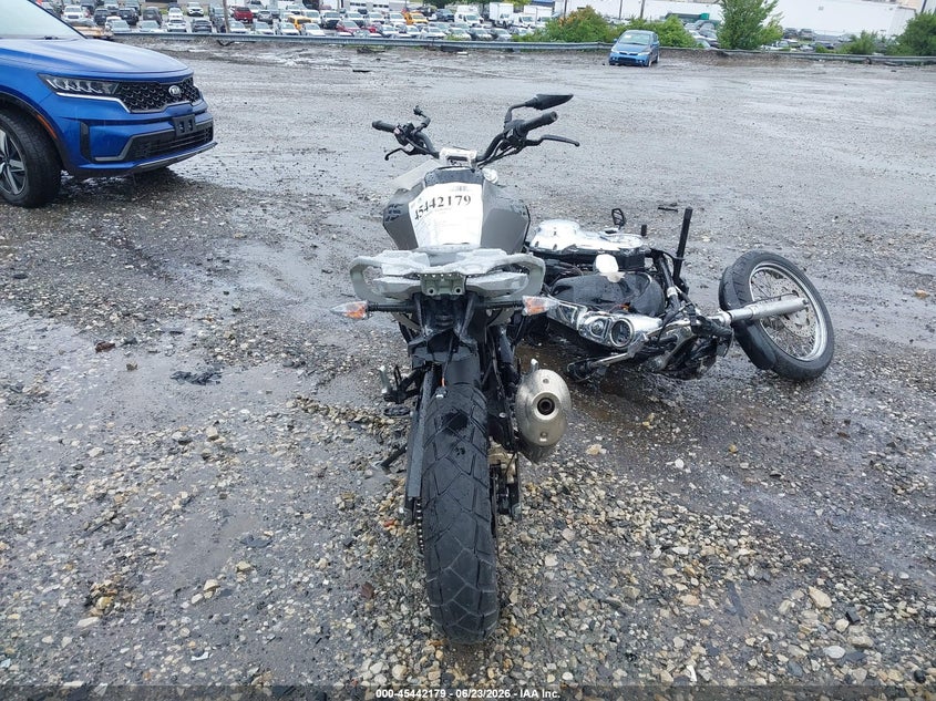 2019 BMW G310 auction photo 6