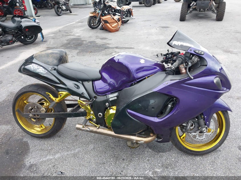 2008 Suzuki Gsx1300 R VIN: JS1GX72A582108956 Lot: 45442198