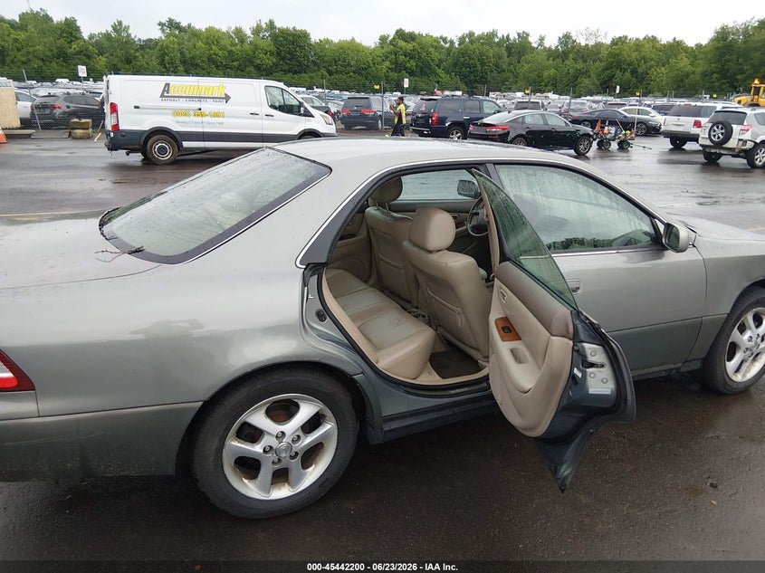 LEXUS ES 300 2000 VIN JT8BF28G4Y0263073