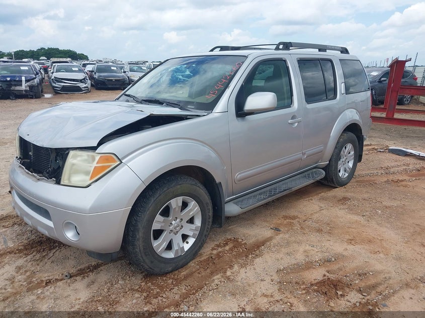 2005 NISSAN PATHFINDER auction photo 2