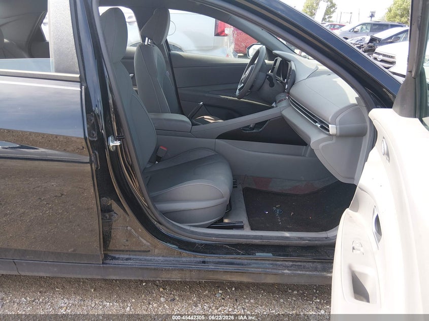 AtlanticExpress - Hyundai Elantra
