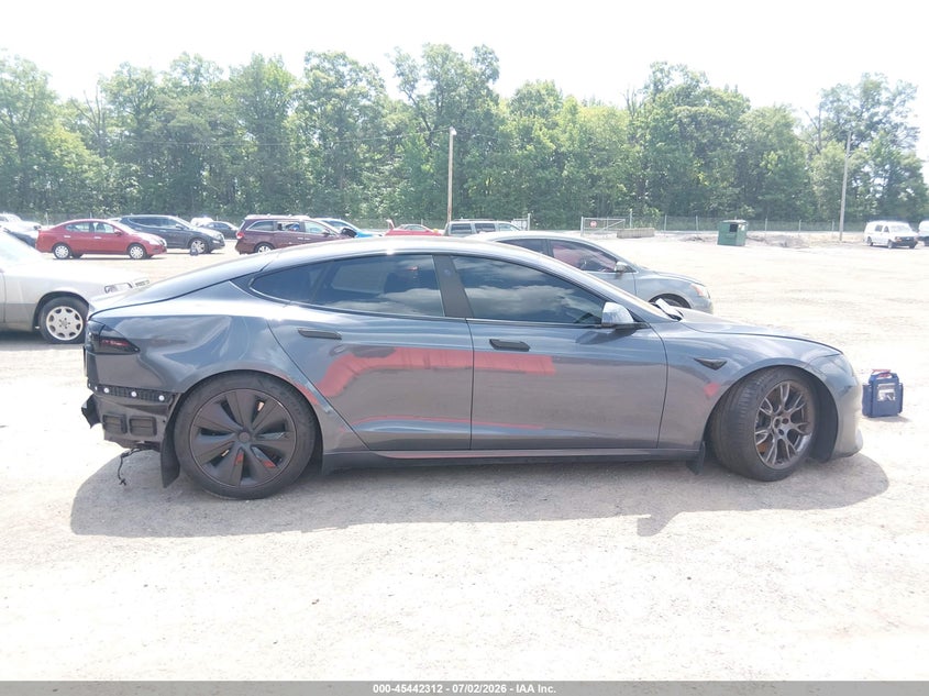 2022 Tesla Model S Dual Motor All-Wheel Drive VIN: 5YJSA1E5XNF484283 Lot: 45442312