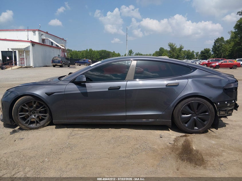 2022 Tesla Model S Dual Motor All-Wheel Drive VIN: 5YJSA1E5XNF484283 Lot: 45442312