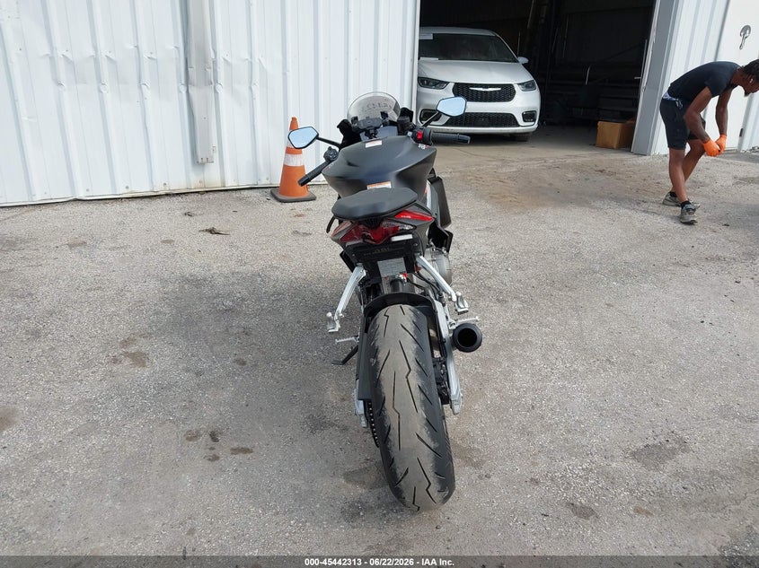 2025 Aprilia Rs 660 VIN: ZD4KSUG00SS003704 Lot: 45442313