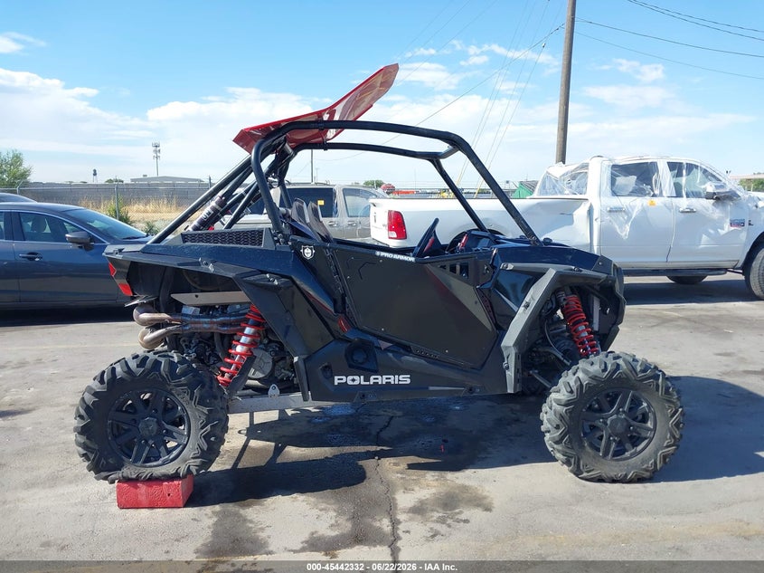 2014 Polaris Rzr 1000 Xp Eps VIN: 4XAST1EA9EF361326 Lot: 45442332