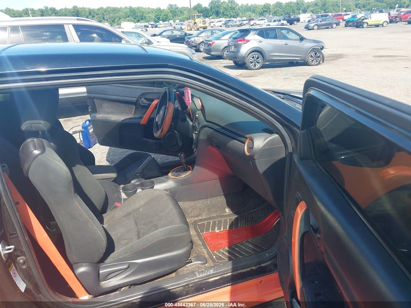 2015 SCION TC auction photo 5