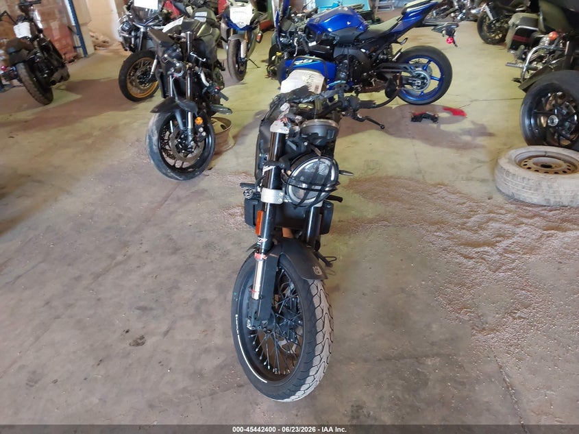 2020 HUSQVARNA VITPILEN 401/SVARTPILEN 401 auction photo 5