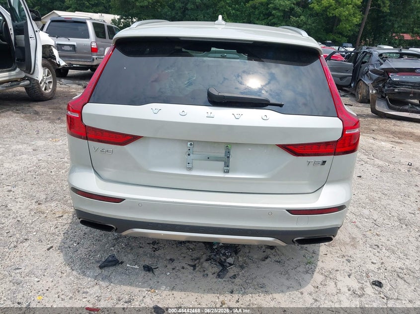 2020 Volvo V60 Cross Country T5 VIN: YV4102WK9L1030876 Lot: 45442468
