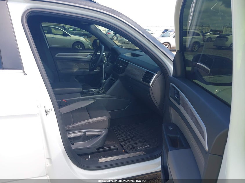 2022 Volkswagen Atlas Cross Sport 2.0T Se W/Technology VIN: 1V2KC2CA6NC209117 Lot: 45442492
