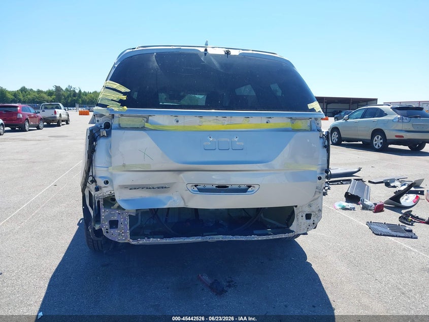 2022 KIA CARNIVAL MPV auction photo 6