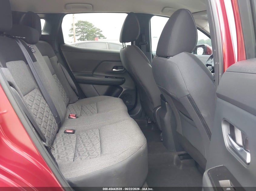 2025 NISSAN KICKS auction photo 8