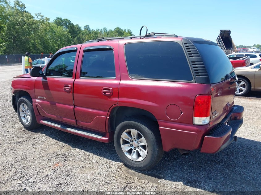 2005 GMC YUKON auction photo 3