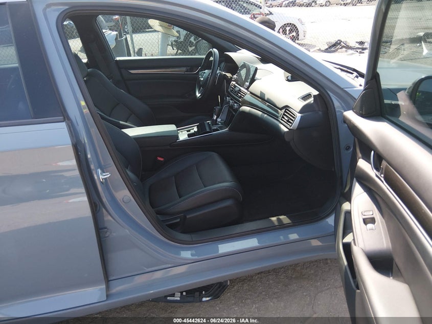 2021 HONDA ACCORD auction photo 5