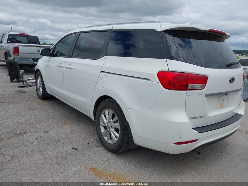 2017 KIA SEDONA auction photo 3