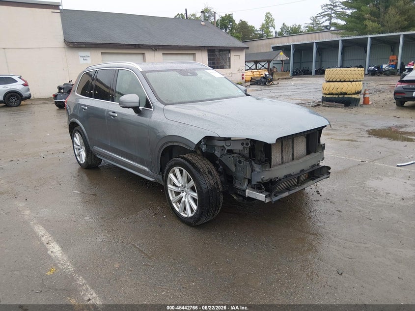 2018 VOLVO XC90 auction photo 1